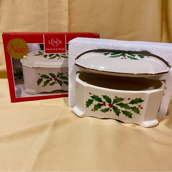BNIB LENOX HOLIDAY ARCHIVE MUSICAL TRINKET BOX - Picture 10 of 14